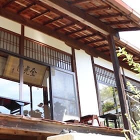 1日1組限定でお寺を独占。あなたが望む宿坊体験